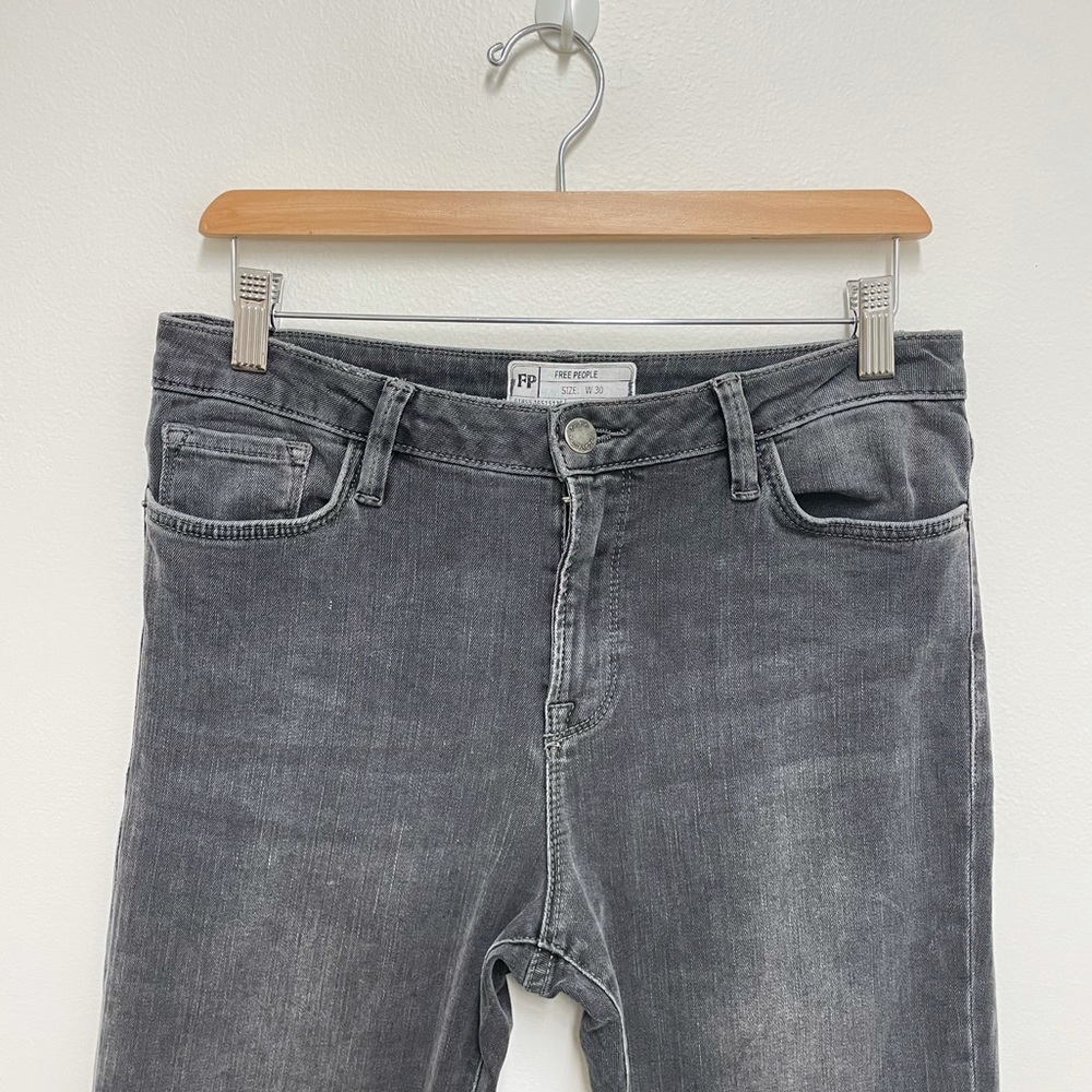Free People Straight Crop Jeans - Picture 4 of 7
